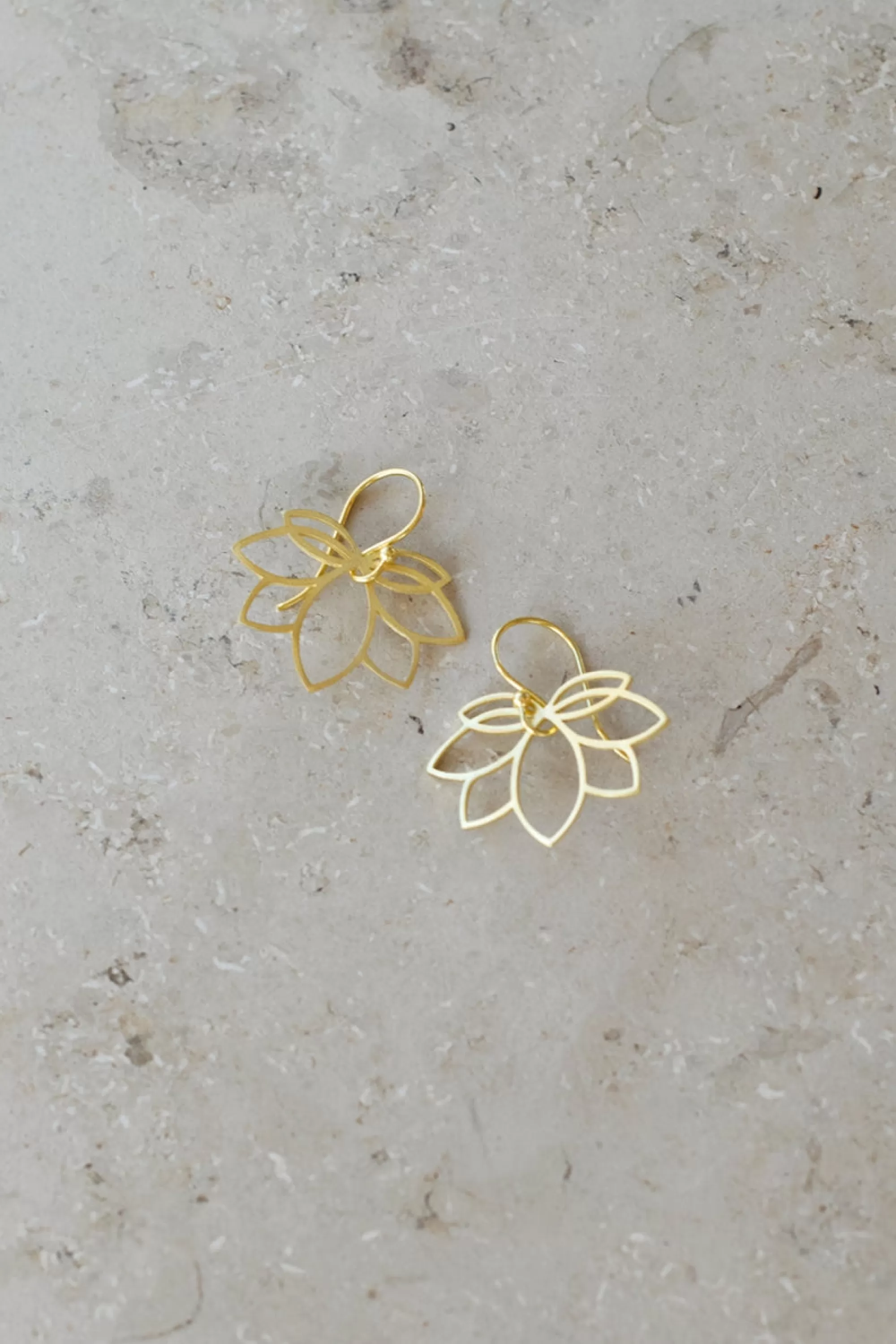 Outlet pd lotus earring | Oorbellen | Sieraden